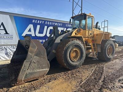 Volvo L220E Wheel Loader