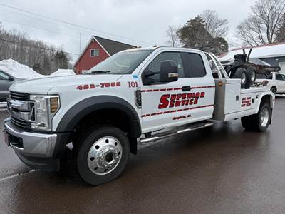 Ford F-550 Wrecker Tow Truck