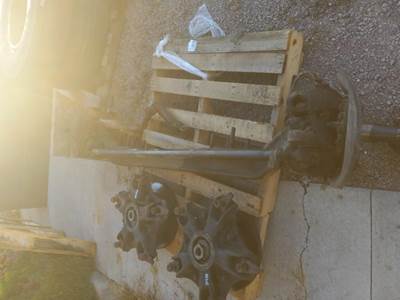 International I-120SG Front Axle Assembly