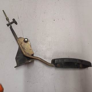 International 3800 Accelerator Pedal