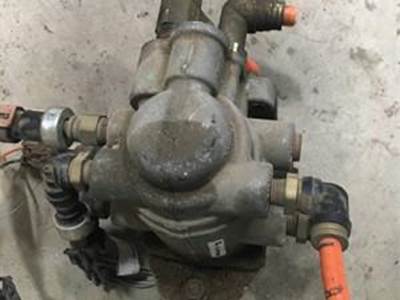 IC Bus CE Brake Master Cylinder for a Ic Corporation CE