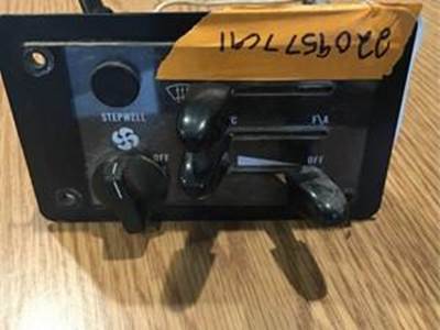 International RE3000 Chassis Control Module