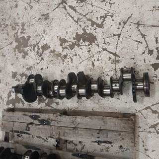 International DT466E Crankshaft