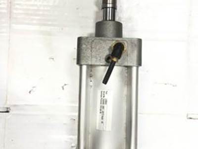 Thomas Built Universal Front Door Glass for a Thomas Built Bu ER