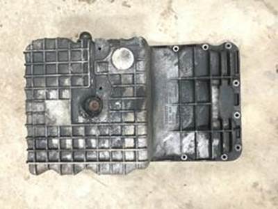 Mercedes-Benz MBE 904 Engine Oil Pan