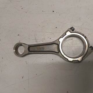 International VT365 Engine Rod