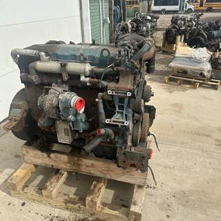 International DT466 EGR Engine