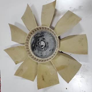 Cummins ISB 6.7L Fan Blade for a Blue Bird BBCV