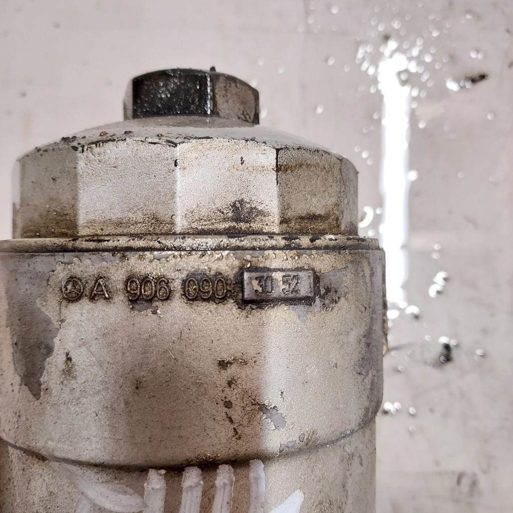 2008 MercedesBenz MBE 926 Fuel Filter for a Freightliner C2 For Sale