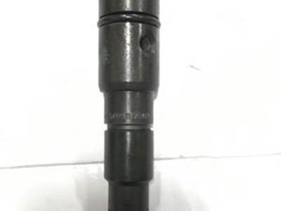 Mercedes-Benz MBE 906 Fuel Injector