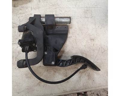 Used Freightliner/Thomas Built C2 Throttle / Accelerator Pedal Assembly