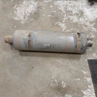 Quality used muffler for a freightliner vehicle with a CAT C7 engine (CCM,