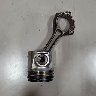 International MaxxForce DT Piston / Rod for a Ic Corporation RE
