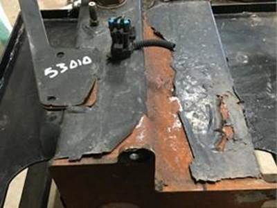 IC Bus FE Radiator Overflow Bottle / Surge Tank for a Ic Corporation FE