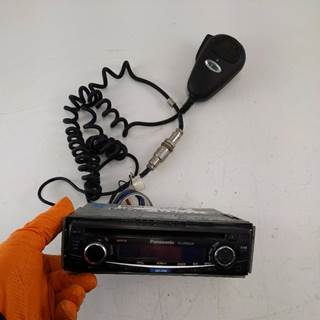 Universal Universal Radio