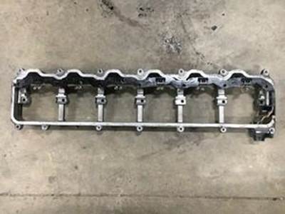 Mercedes-Benz MBE 926 Valve Cover