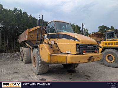 Caterpillar 740 Articulated Truck