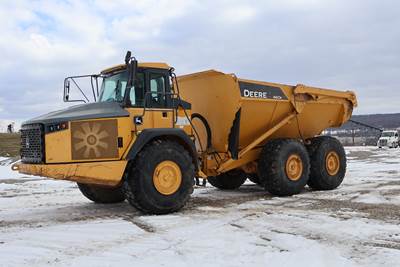 John Deere 460E Articulated Offroad Dump Truck