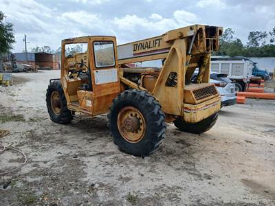 Gehl 663 Articulating Boom Lift