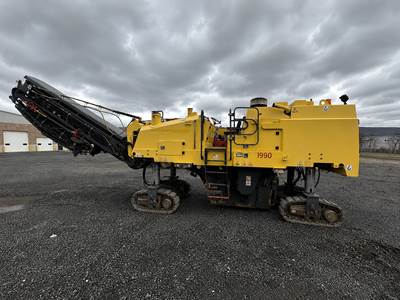 BOMAG BM1300/30 Asphalt Paver