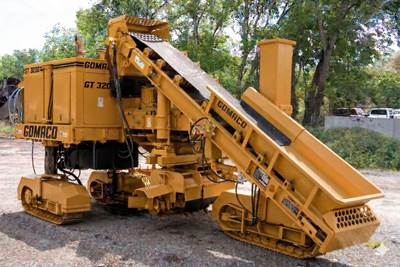 GOMACO Asphalt Paver