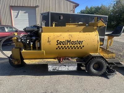 SealMaster SP575 Asphalt Paver