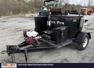 SealMaster Towable Asphalt Distributor