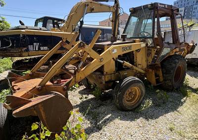 Case 580 Super E Backhoe