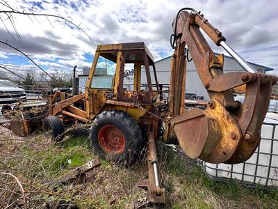 Case 580B Backhoe
