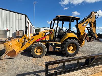 Caterpillar 420F2 Backhoe