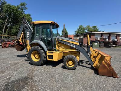 John Deere 310J Backhoe