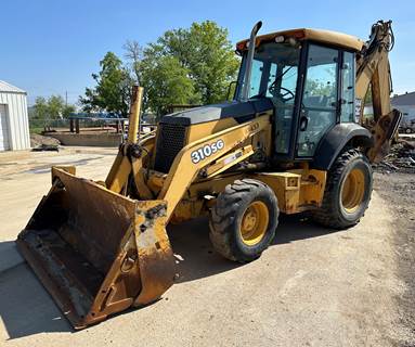 John Deere 310SG Backhoe