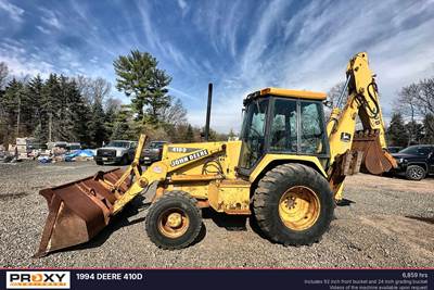 John Deere 410D Backhoe
