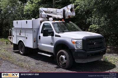 Ford F-550 Boom / Bucket Truck