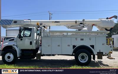 International Boom / Bucket Truck