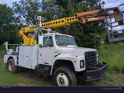 International S1900 Boom / Bucket Truck