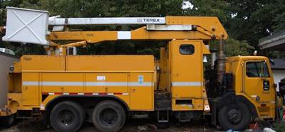 Peterbilt 320 Boom / Bucket Truck