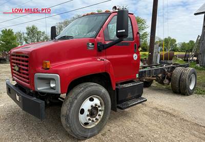 Chevrolet C7500 Cab & Chassis Truck