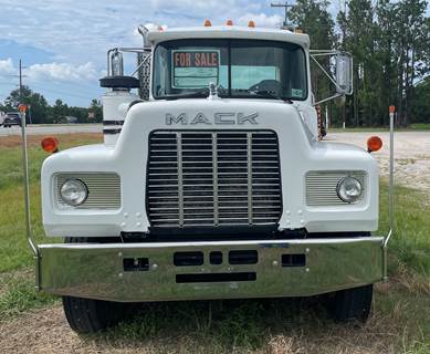Mack R688ST Cab & Chassis Truck