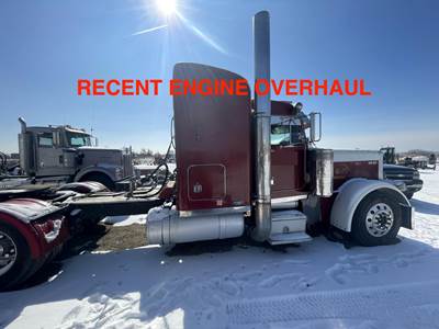2000 Peterbilt 379 Day Cab Truck