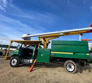 Ford F-750 Chipper Truck