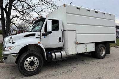 International MV607 Chipper Truck