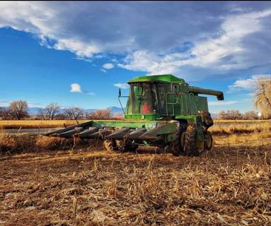 John Deere 9600 Combine