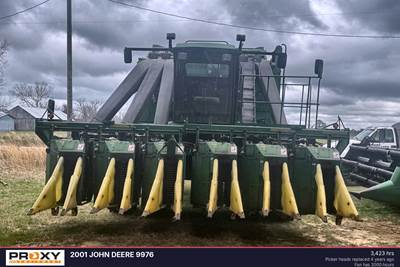 John Deere 9976 Cotton Picker
