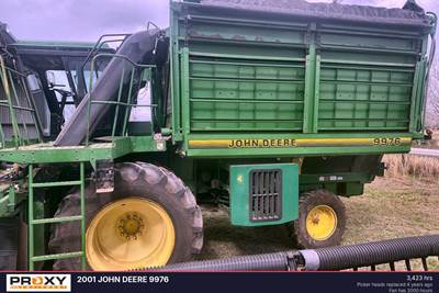 John Deere 9976 Cotton Picker