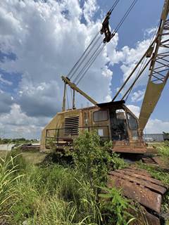 Manitowoc 3900 Crawler Crane