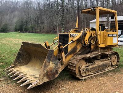John Deere Crawler Loader