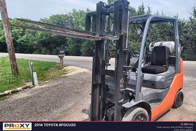 Toyota 8FGCU20 Cushion Tire Forklift