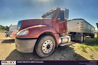 Freightliner Columbia Day Cab Truck