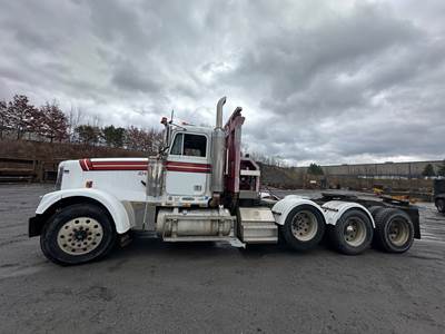 Freightliner FLD120 Classic Day Cab Truck